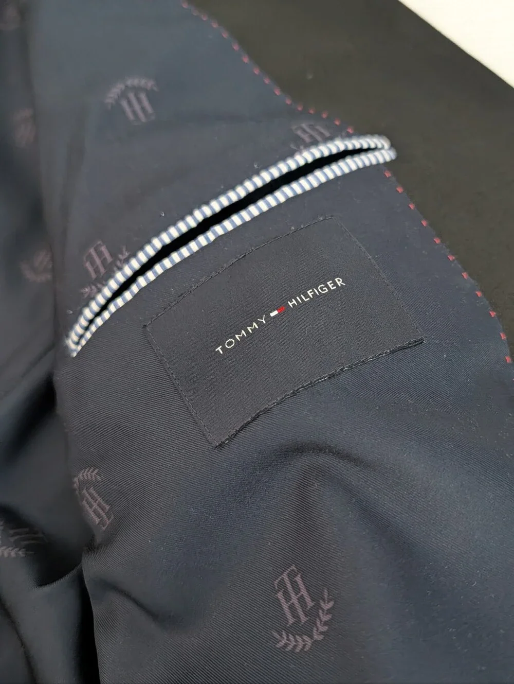 Tommy Hilfiger Classic Black Men's Blazer 48R